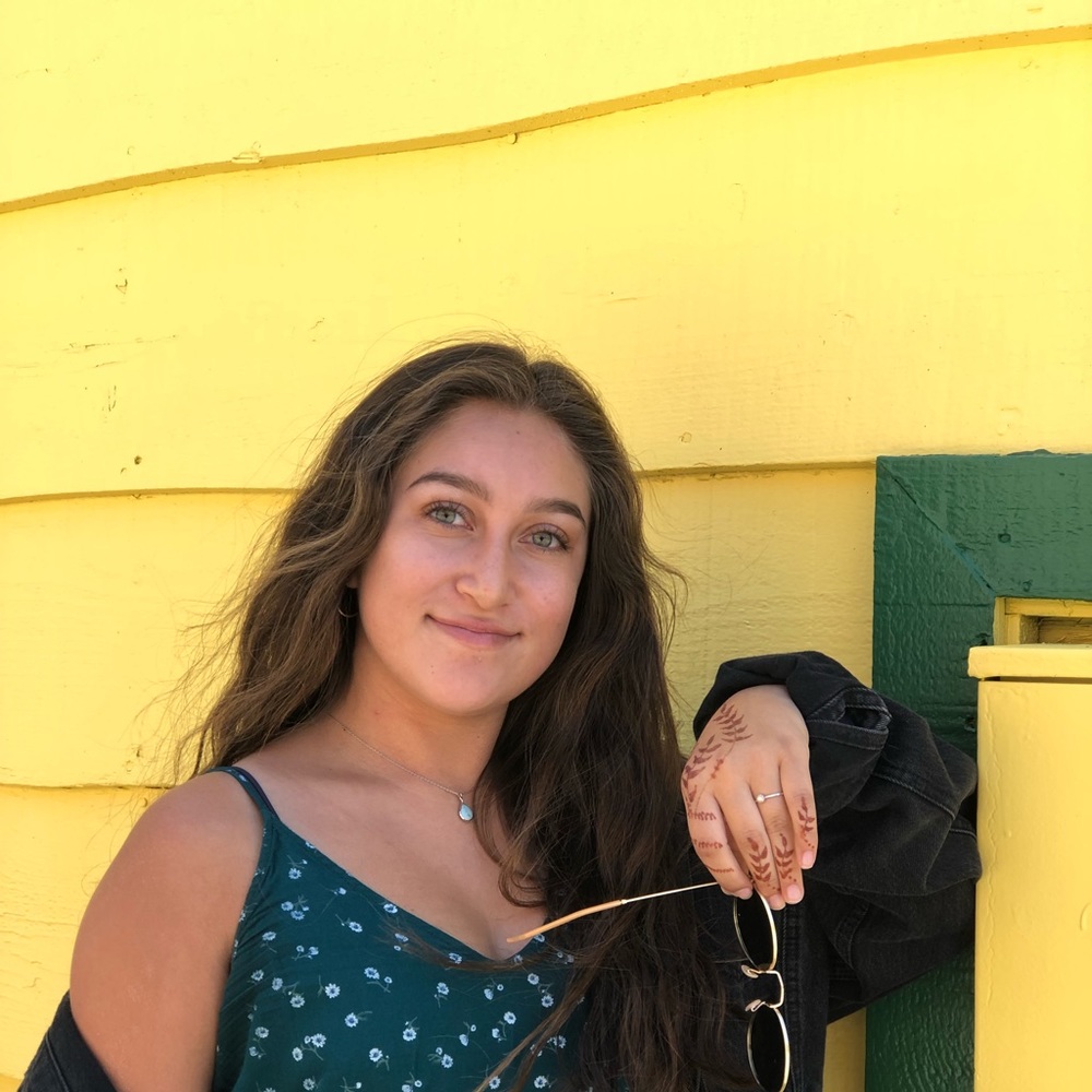 Meet your Posher, Carly